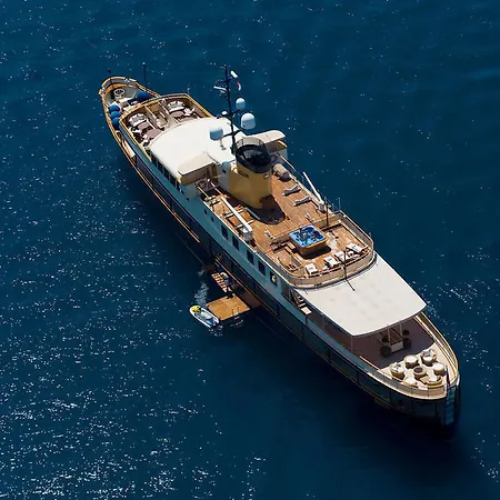 Botel Seagull Ii Luxury Historic Static Charter 4*