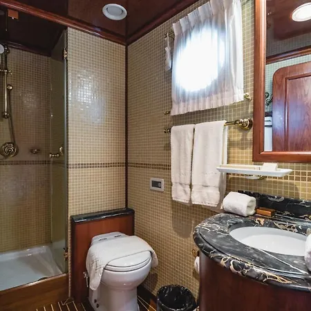 Seagull Ii Luxury Historic Static Charter Valletta