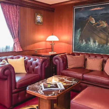 Seagull Ii Luxury Historic Static Charter Valletta
